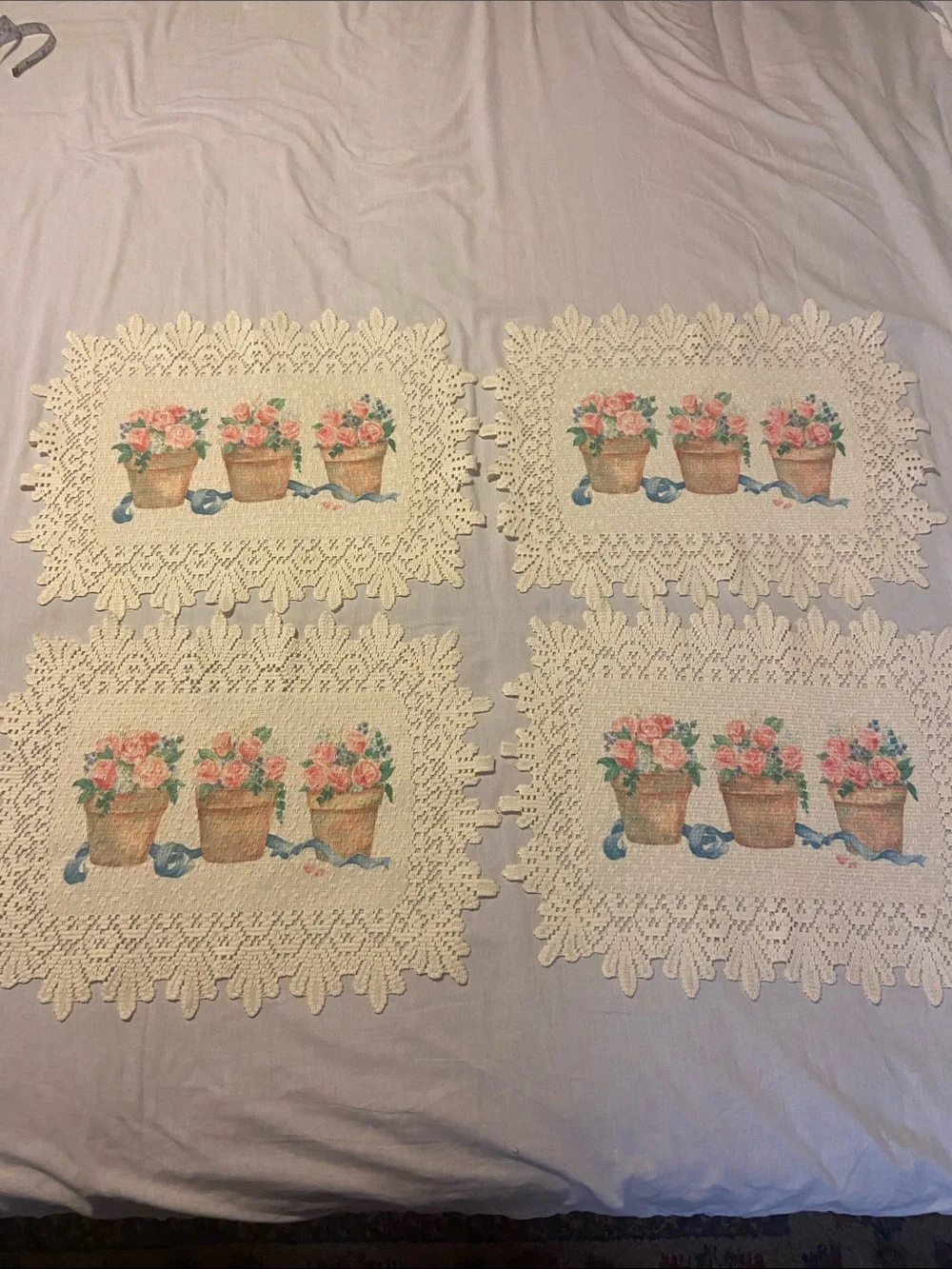 Set of 4 Floral Crochet Edge Placemats - Pink Rose Pots